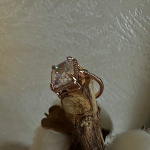 טבעת פריז אבן טבעית